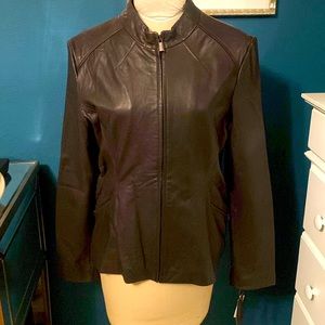 NWT TAHARI WOMANS LEATHER JACKET SIZE XL